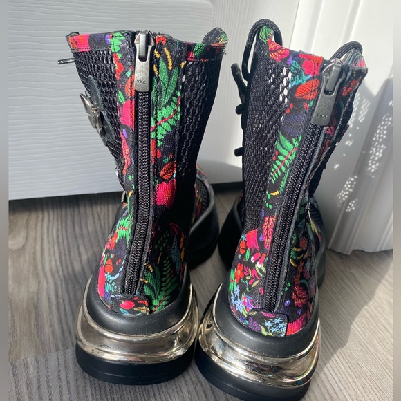 Bootie - Picture 3 of 6